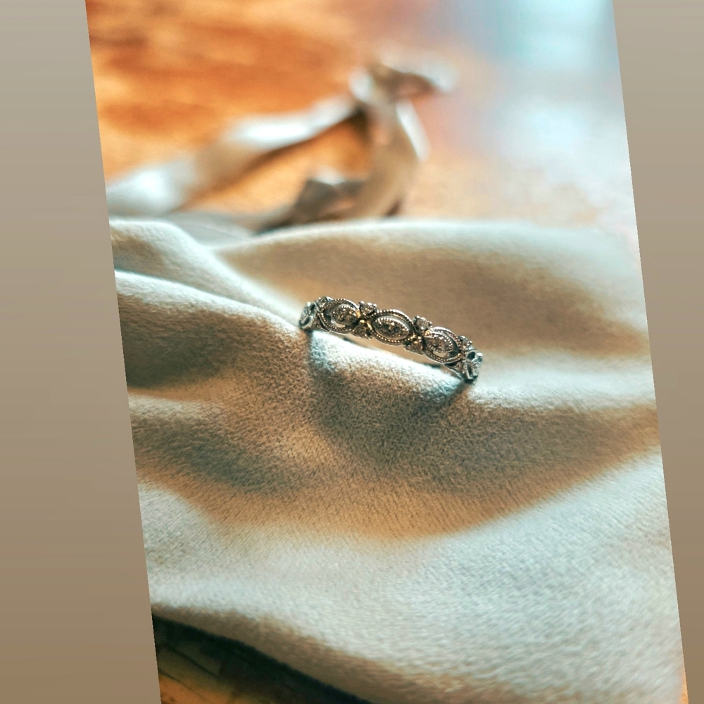 Cecelia Diamond Band